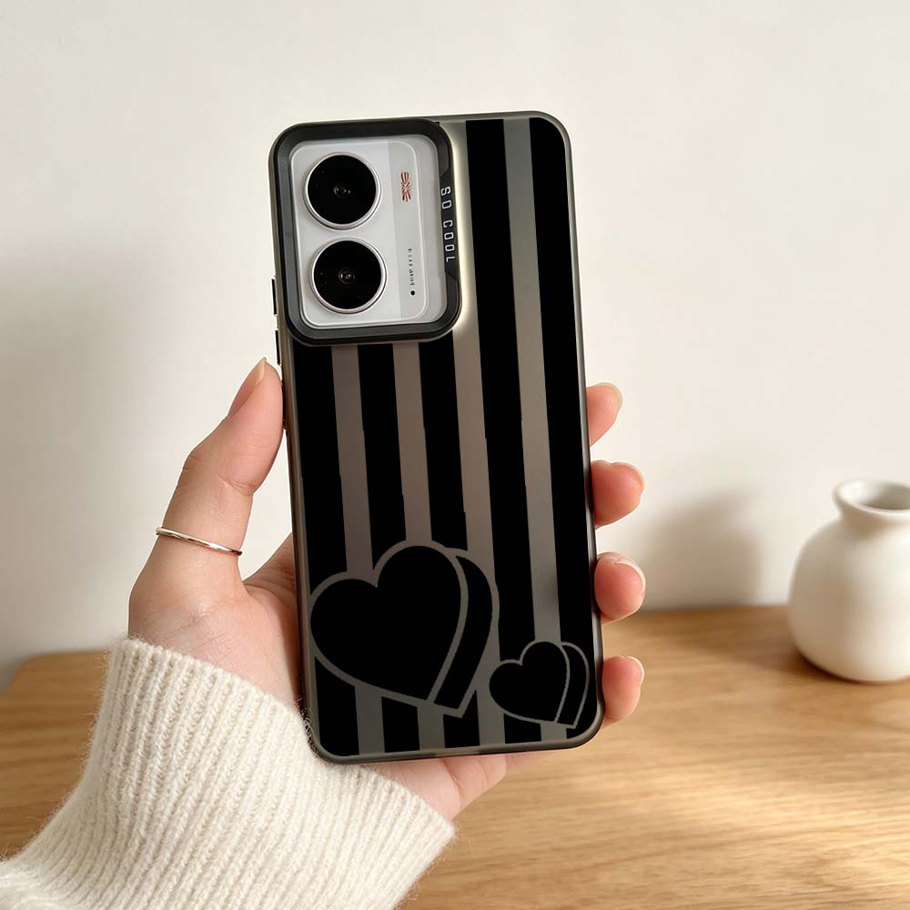 Czarny wzór w paski dla Realme – Realme C67 recenzja i cena